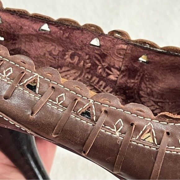 Naughty Monkey Scalloped Faux Leather Pumps size 10 - Picture 6 of 15